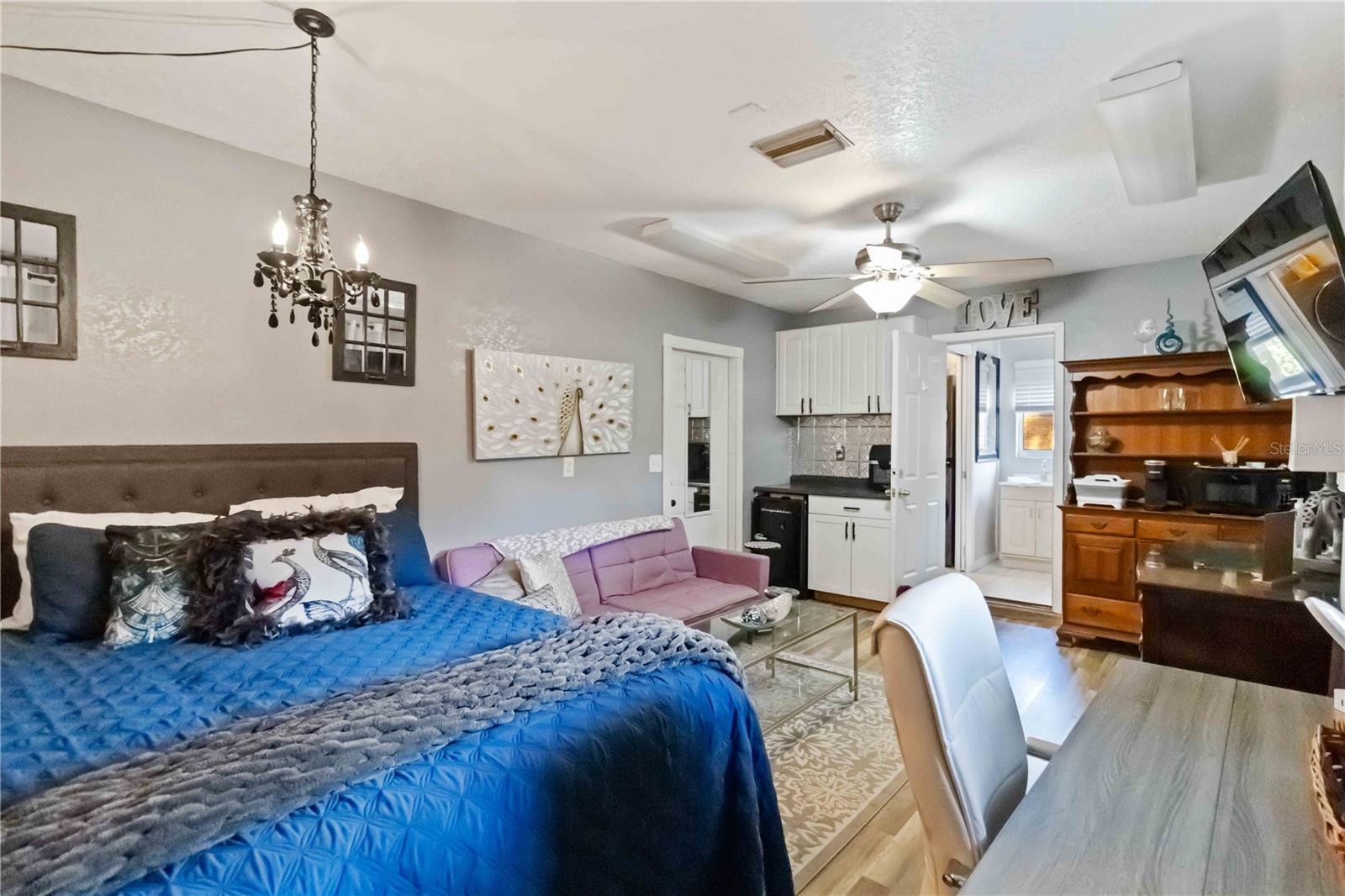Image 19 of 70 For 4913 37th Street East