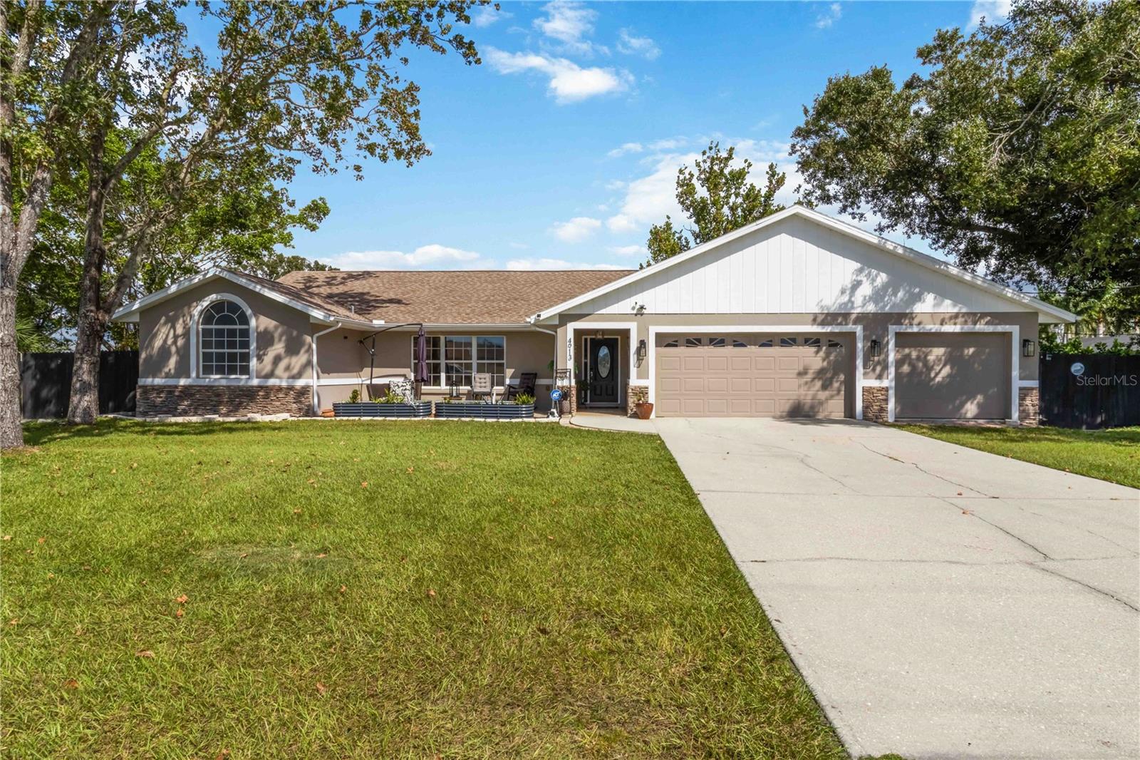 Image 2 of 70 For 4913 37th Street East