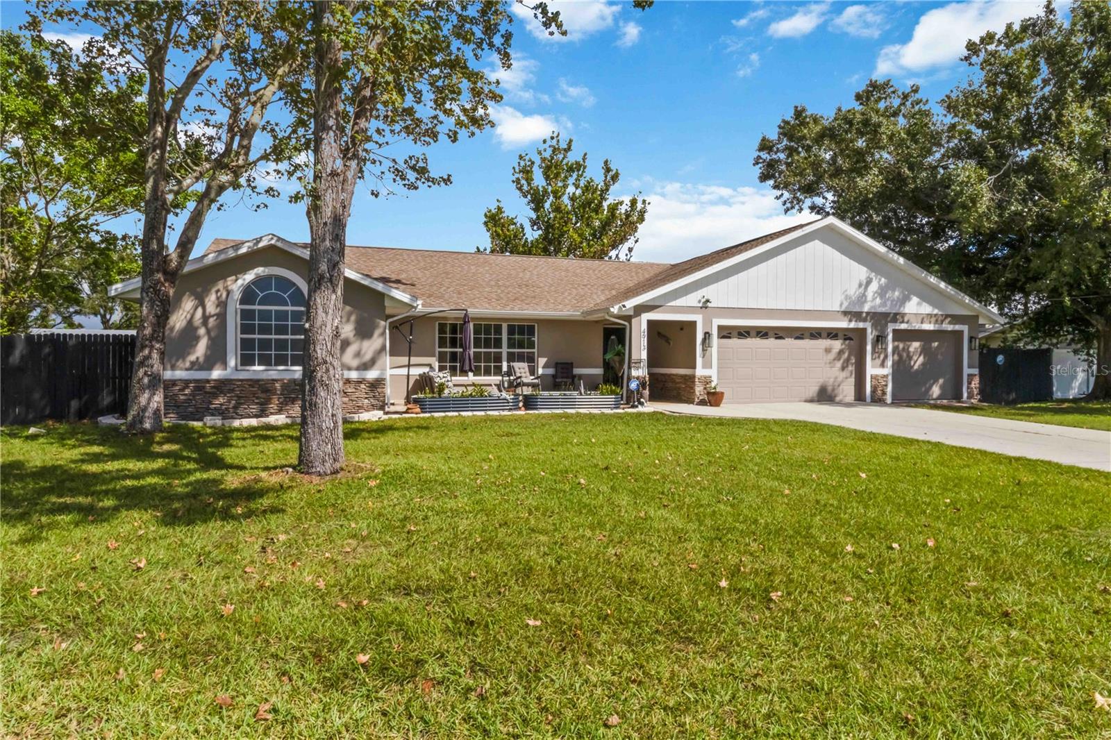 Image 3 of 70 For 4913 37th Street East