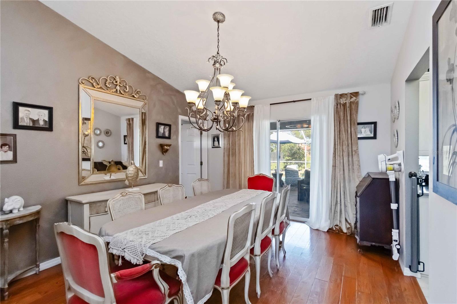 Image 33 of 70 For 4913 37th Street East