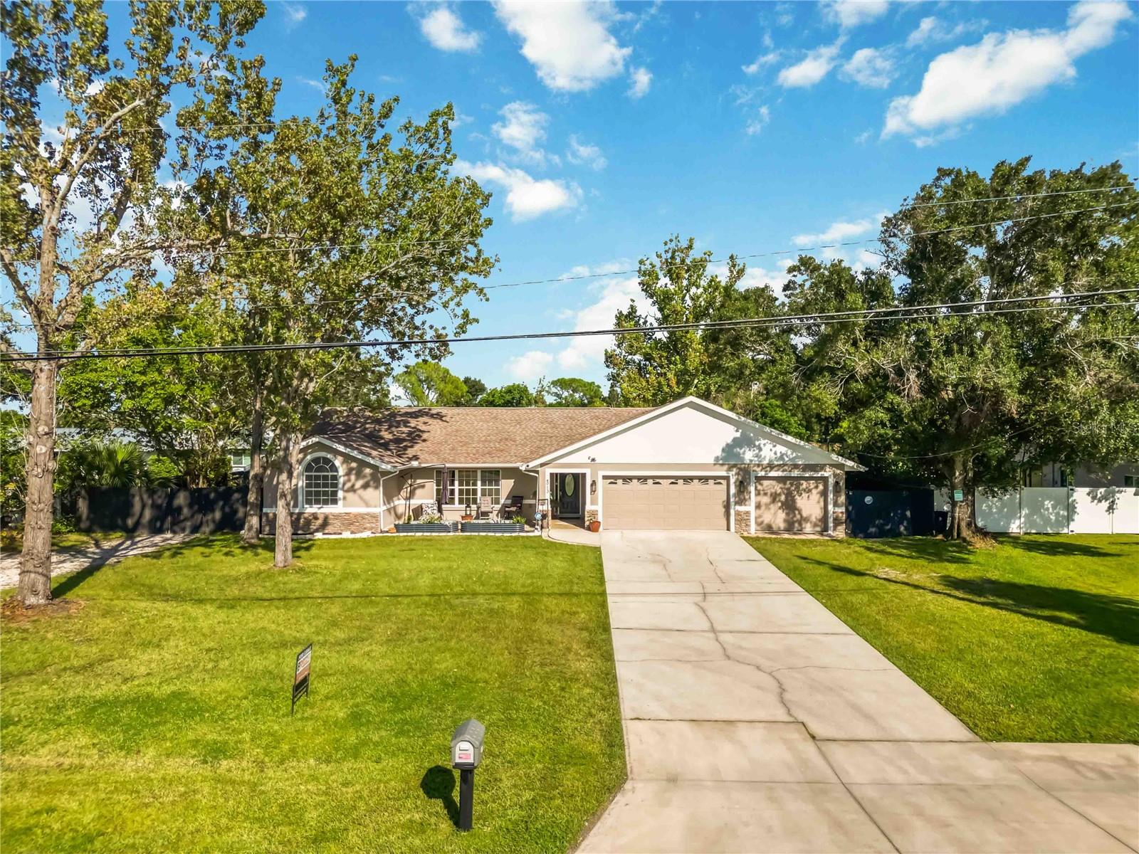 Image 53 of 70 For 4913 37th Street East