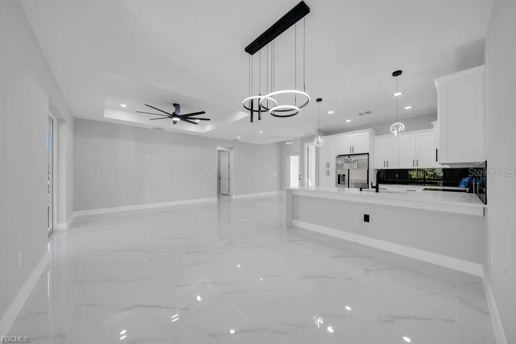 Image 15 of 38 For 2912 14th Street W