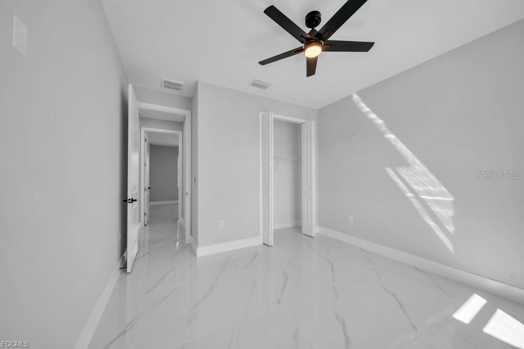 Image 19 of 38 For 2912 14th Street W