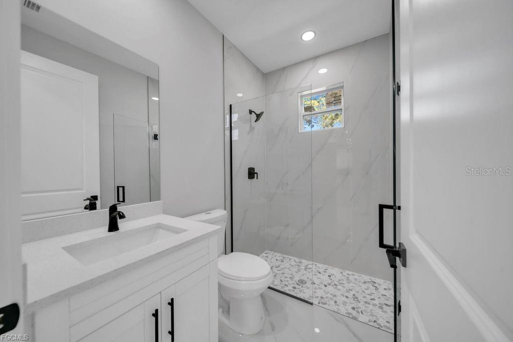 Image 20 of 38 For 2912 14th Street W