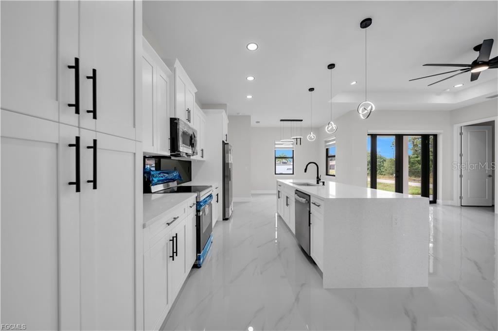 Image 10 of 44 For 2900 Bruce Avenue S