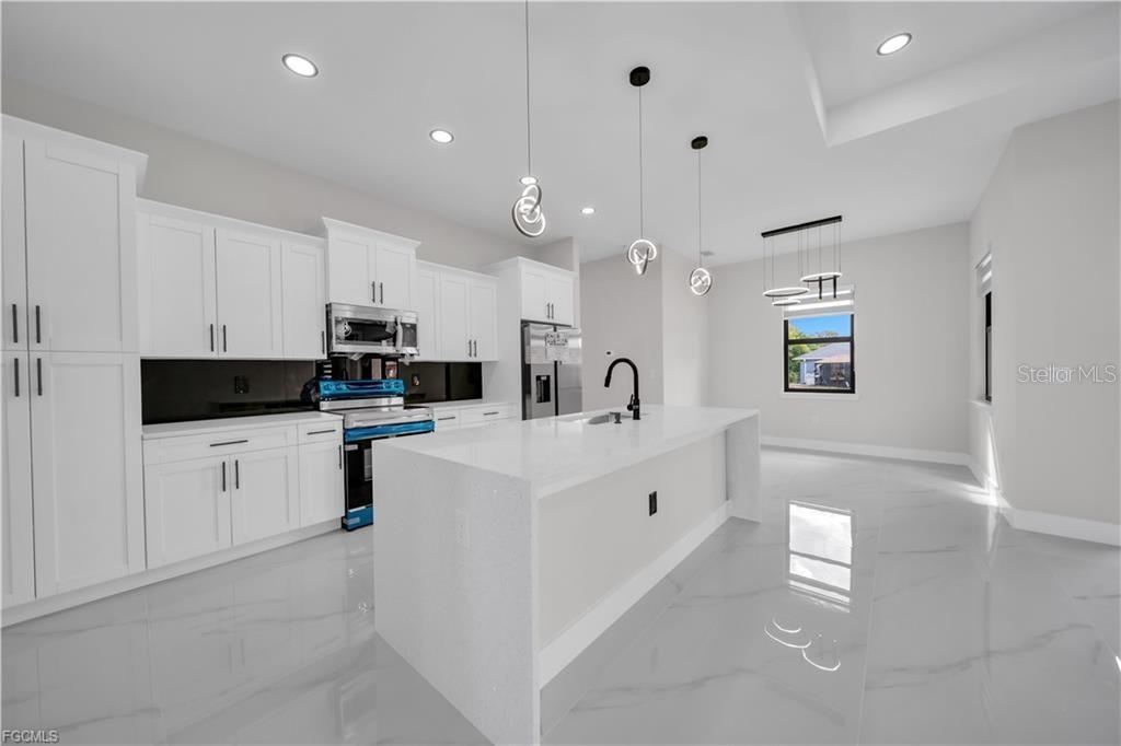 Image 12 of 44 For 2900 Bruce Avenue S