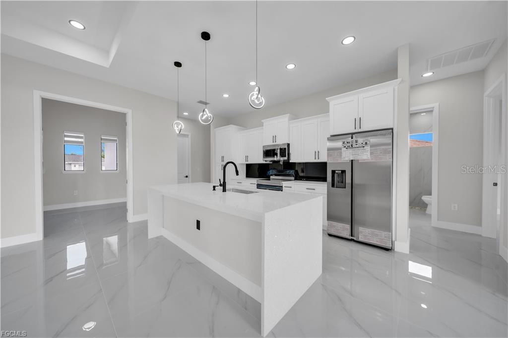 Image 15 of 44 For 2900 Bruce Avenue S