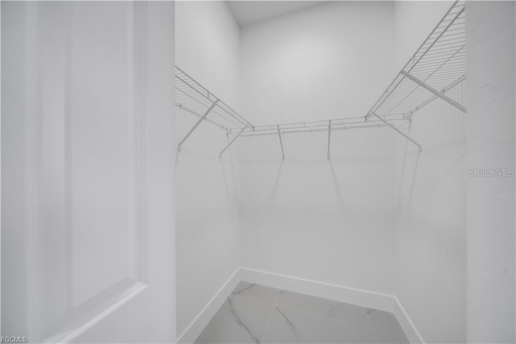 Image 26 of 44 For 2900 Bruce Avenue S