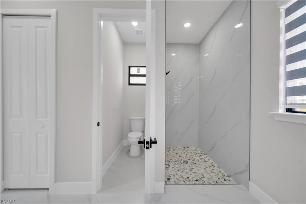 Image 29 of 44 For 2900 Bruce Avenue S