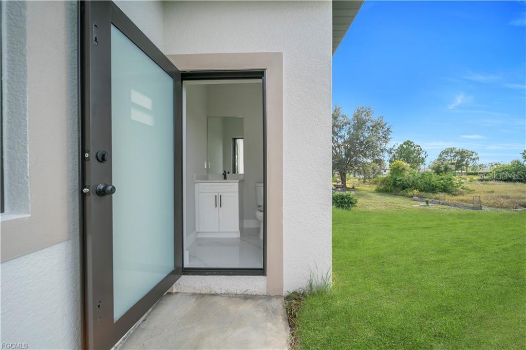 Image 33 of 44 For 2900 Bruce Avenue S