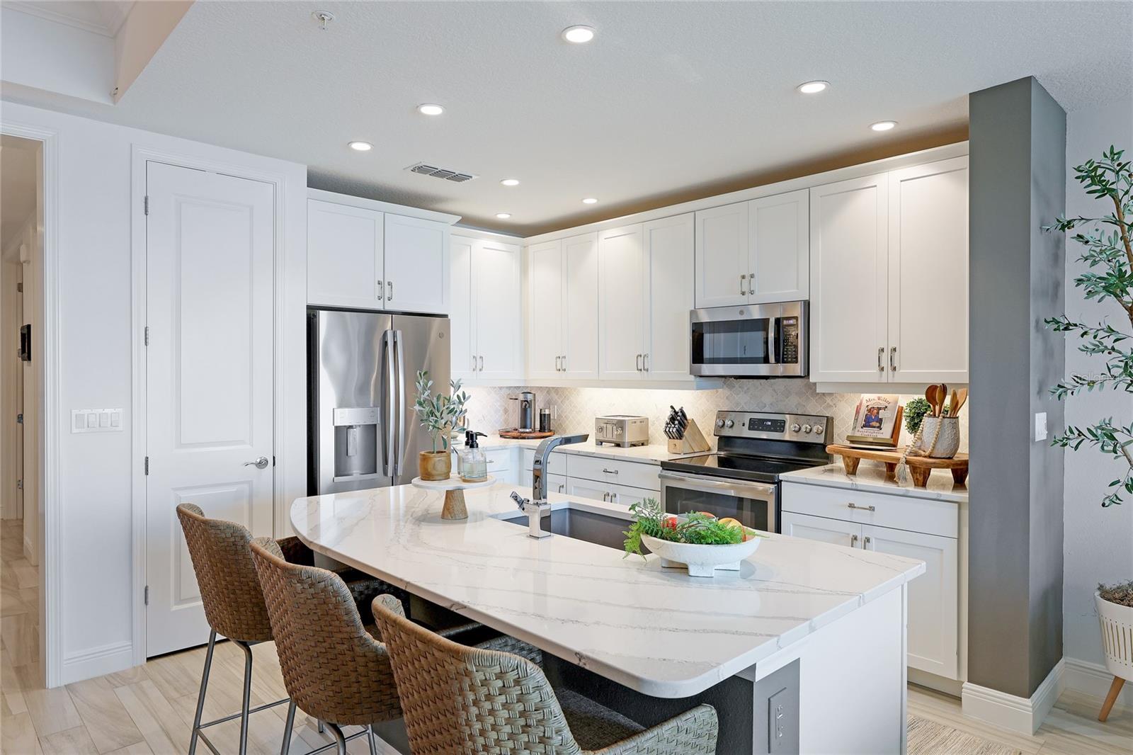 Image 12 of 55 For 10520 Boardwalk Loop 704