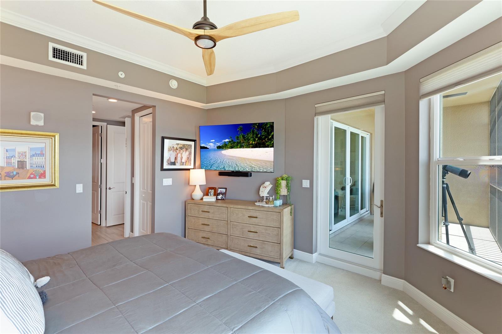 Image 20 of 55 For 10520 Boardwalk Loop 704