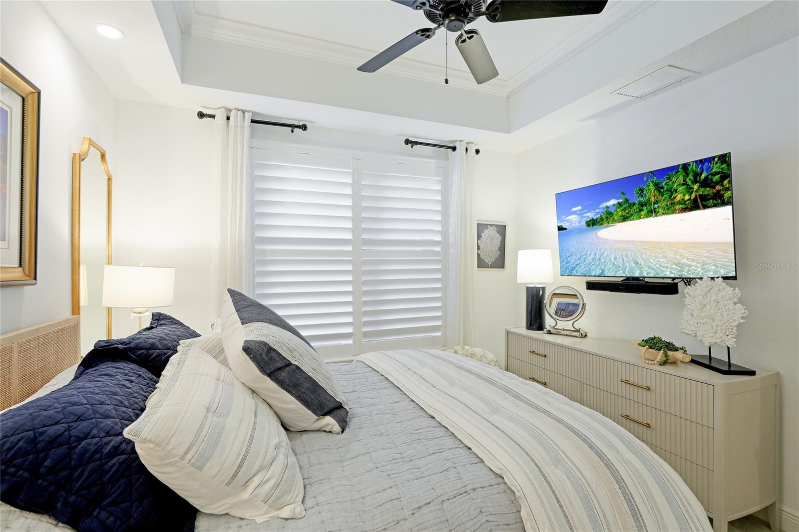 Image 25 of 55 For 10520 Boardwalk Loop 704