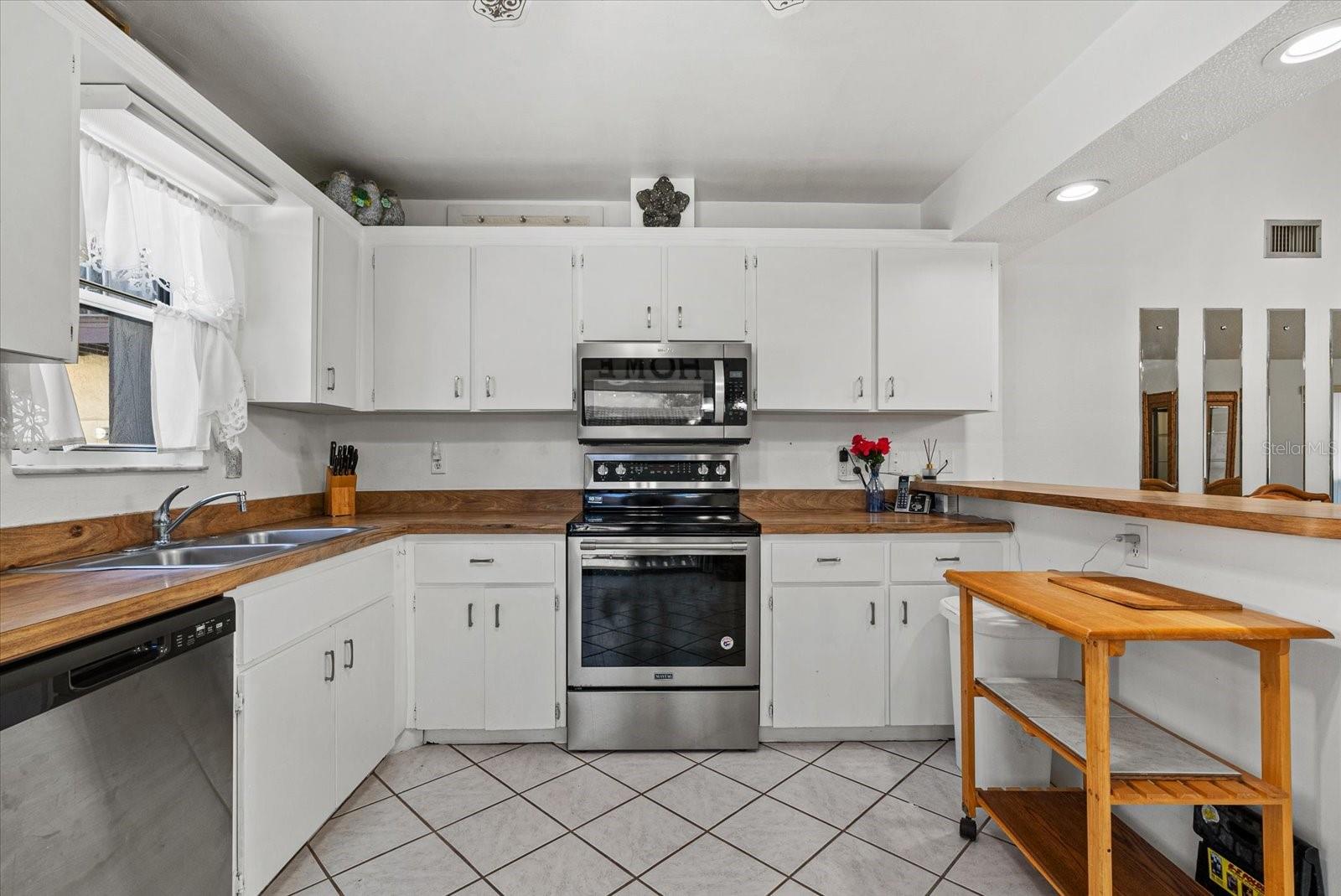 Image 8 of 40 For 5400 34th Street W A12