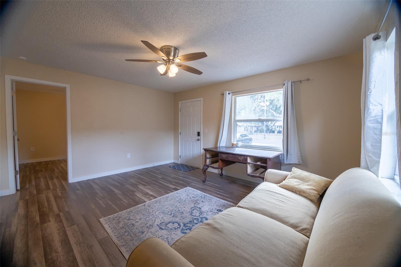 Image 10 of 42 For 4041 Annie Street