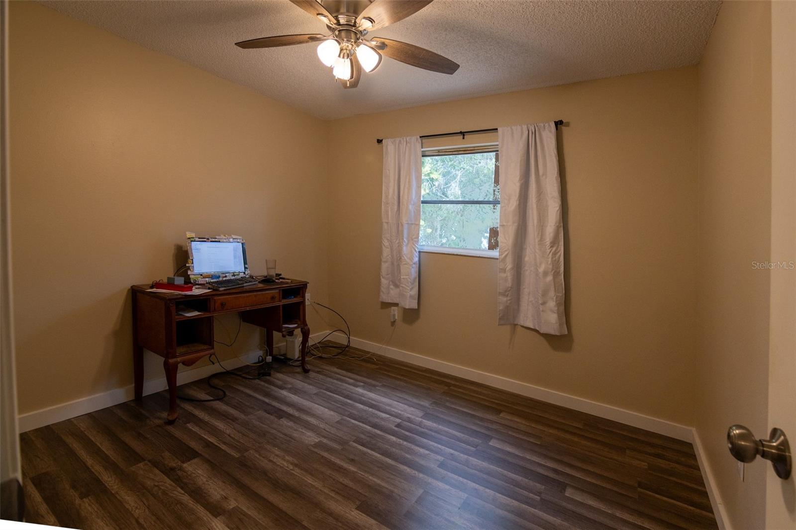 Image 15 of 42 For 4041 Annie Street