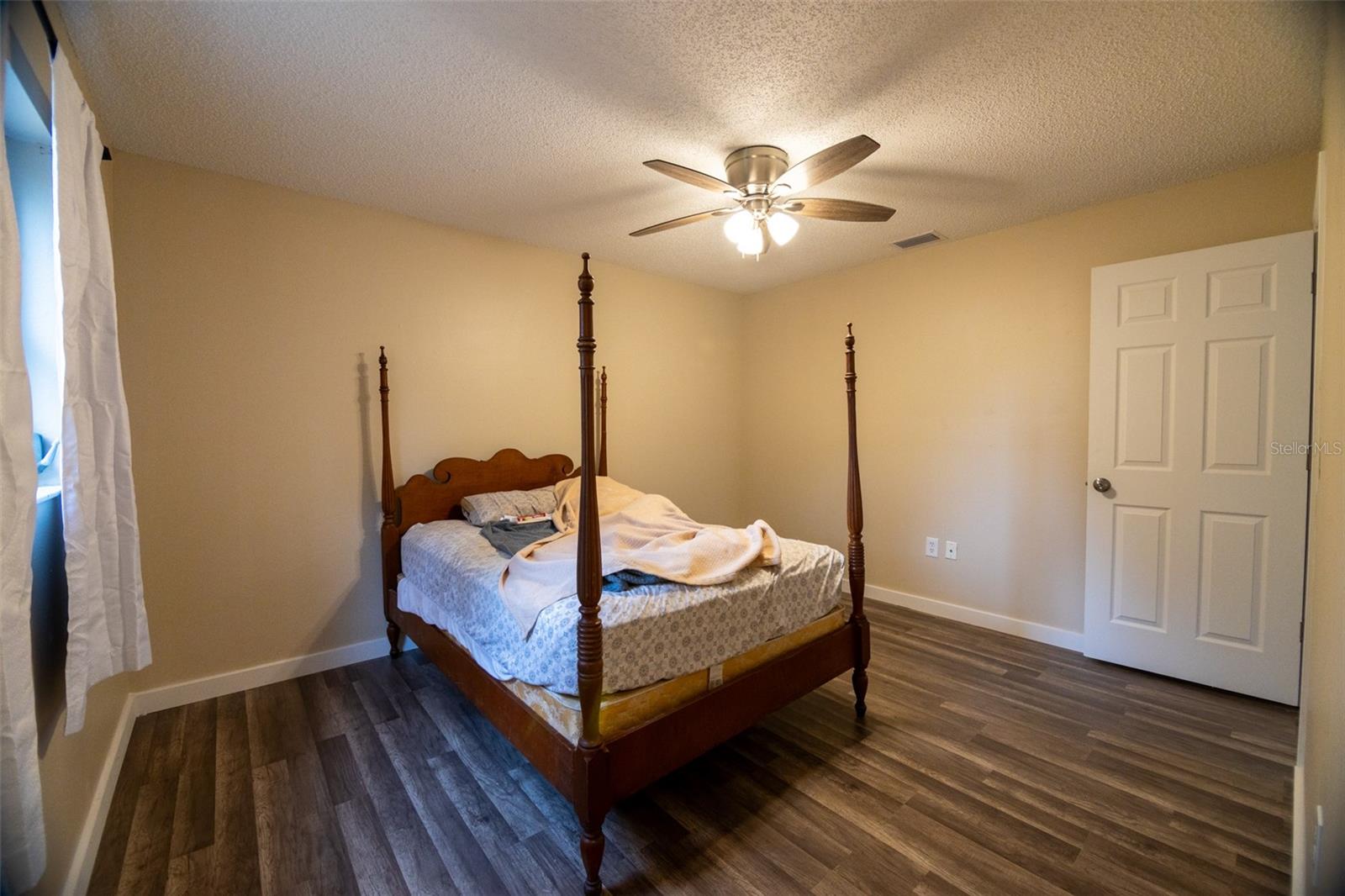 Image 21 of 42 For 4041 Annie Street