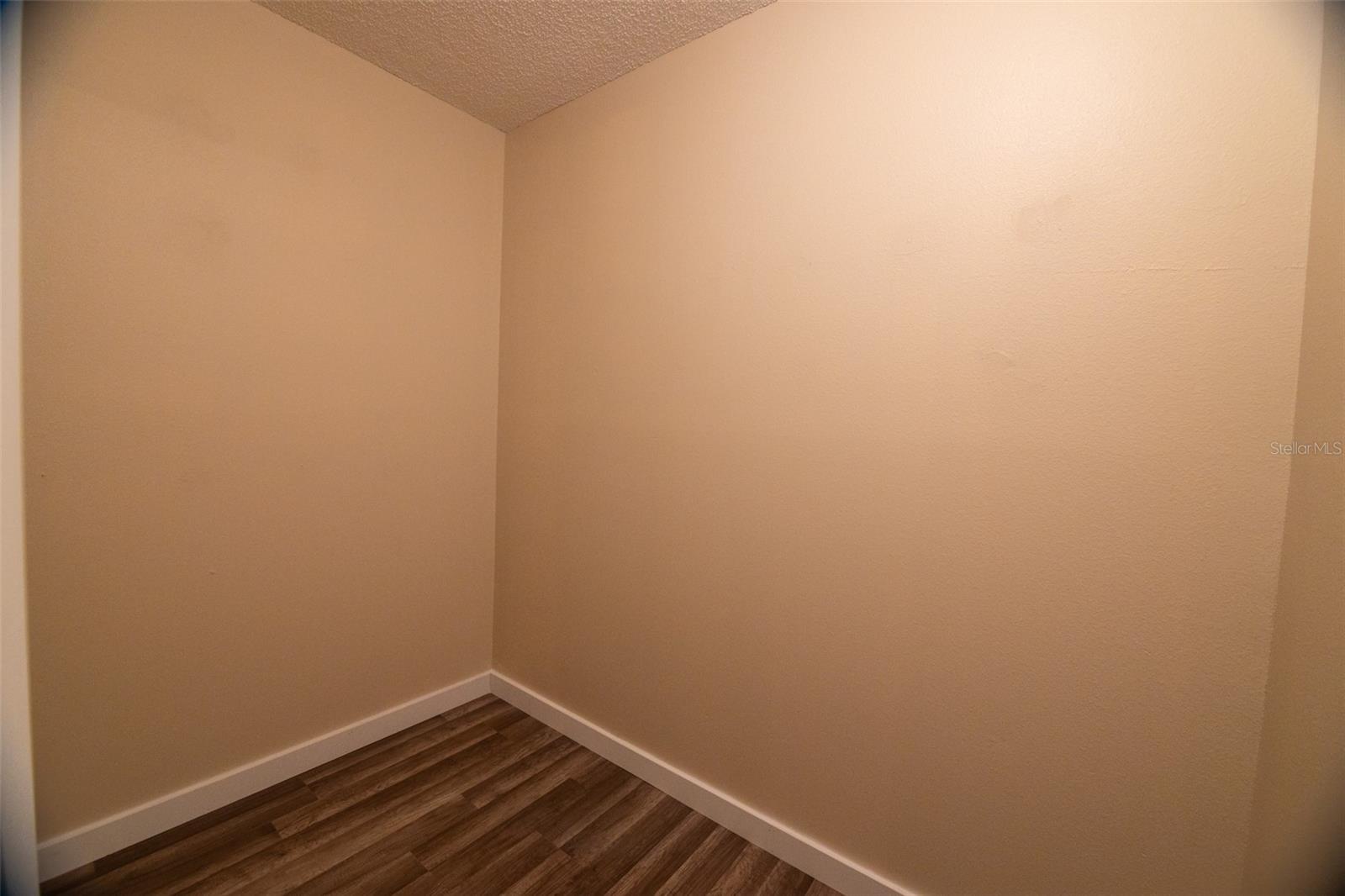 Image 25 of 42 For 4041 Annie Street