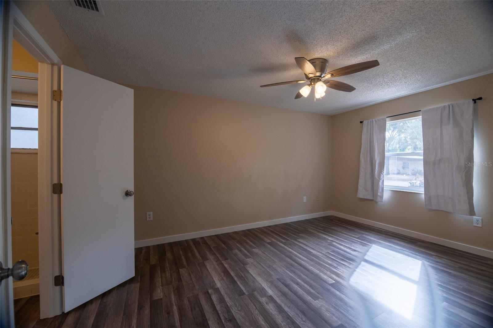 Image 27 of 42 For 4041 Annie Street