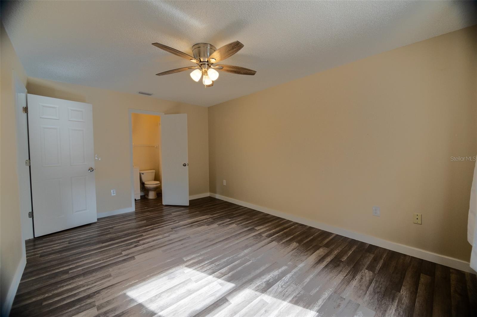 Image 28 of 42 For 4041 Annie Street