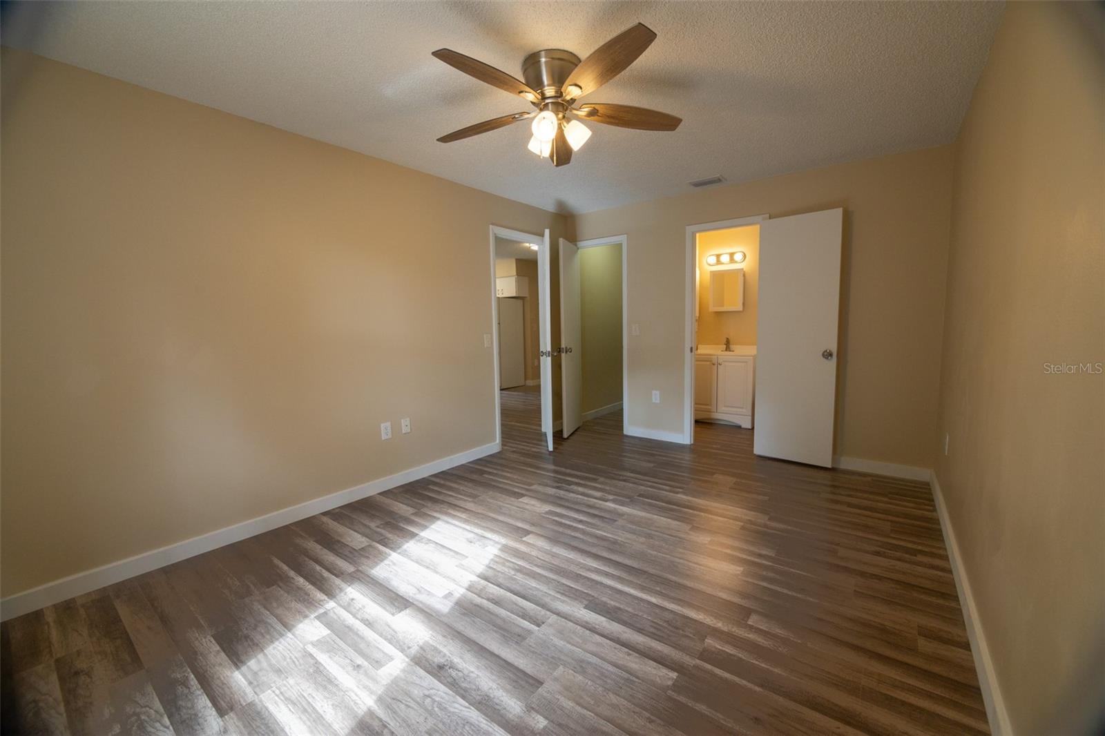 Image 31 of 42 For 4041 Annie Street