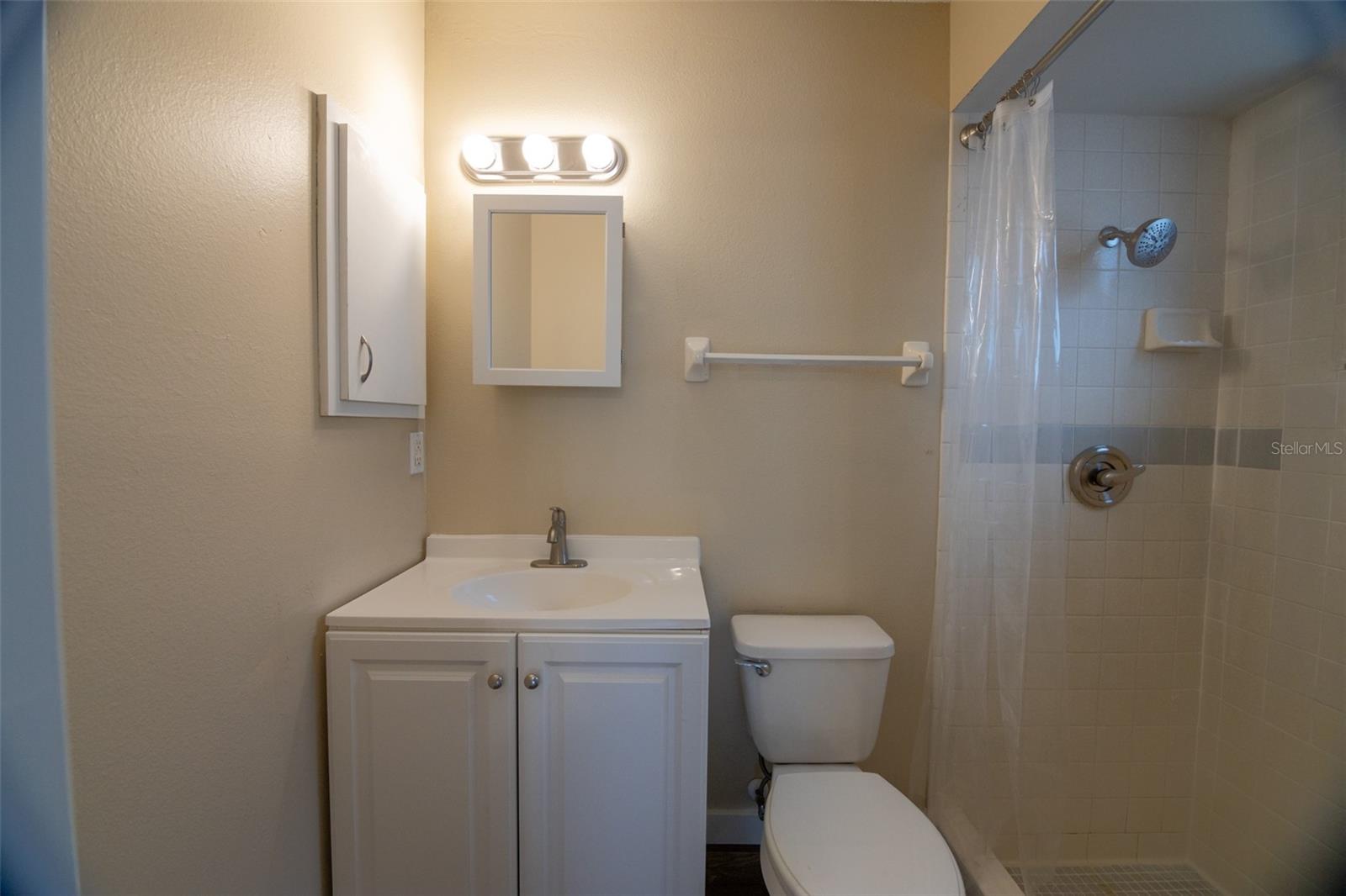 Image 33 of 42 For 4041 Annie Street