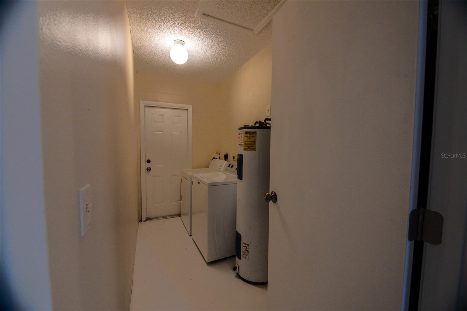 Image 37 of 42 For 4041 Annie Street