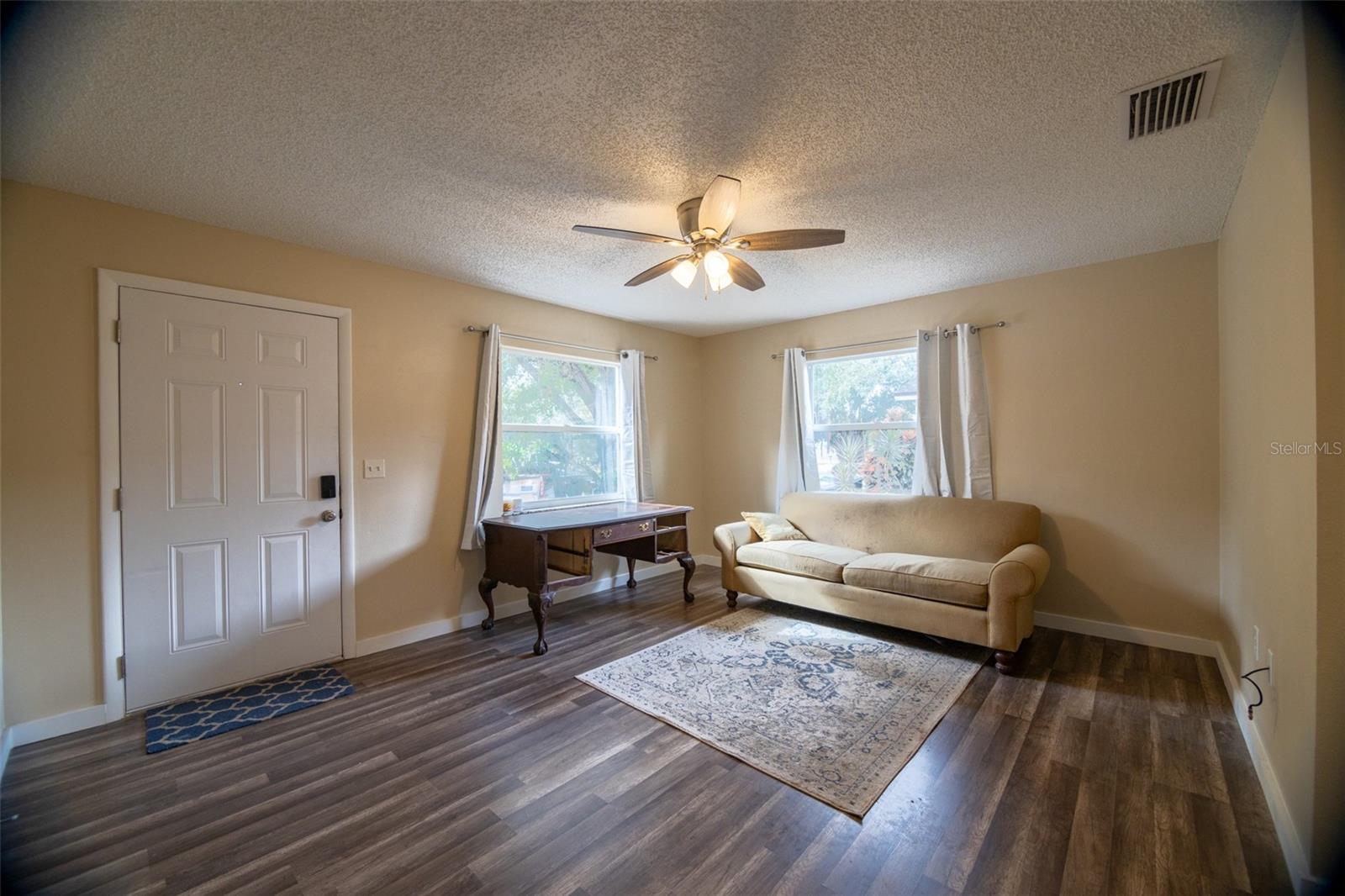 Image 7 of 42 For 4041 Annie Street