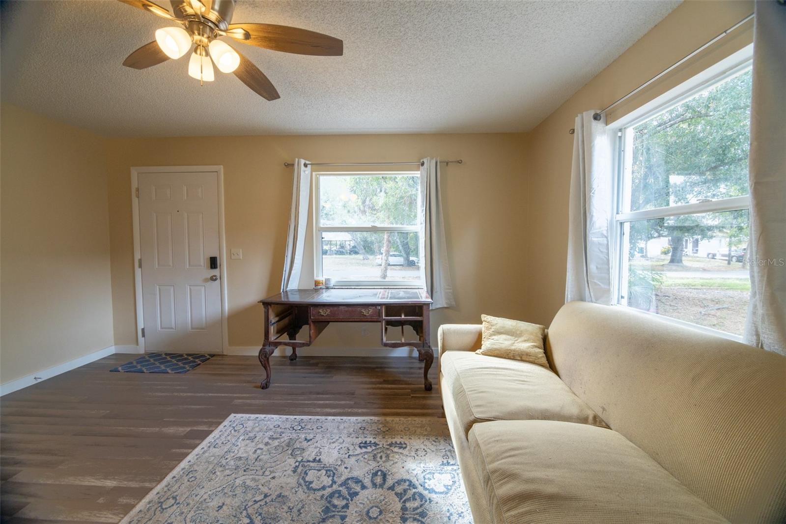 Image 9 of 42 For 4041 Annie Street