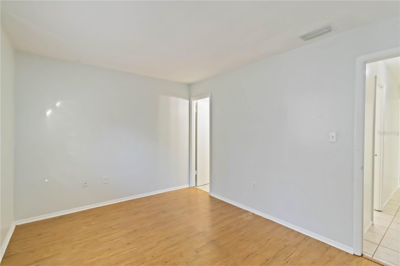 Image 21 of 39 For 2216 Flamingo Boulevard