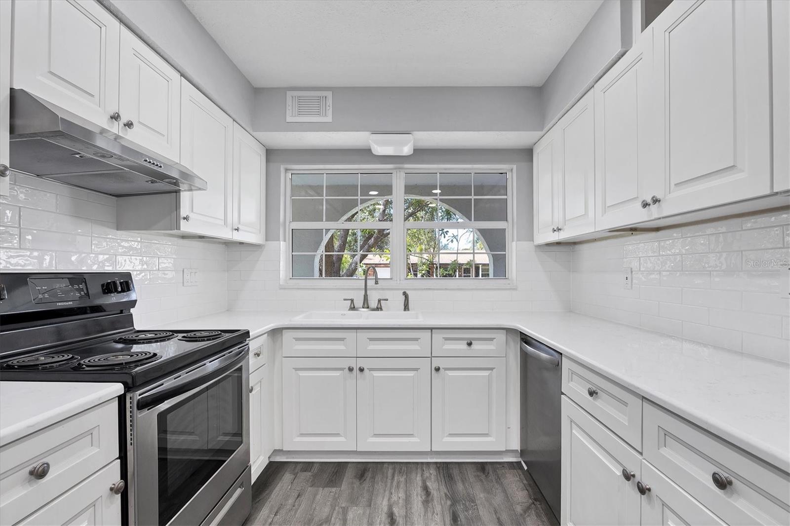 Image 15 of 47 For 2912 Pinecrest Way