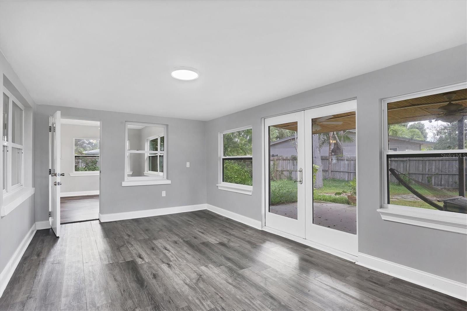 Image 31 of 47 For 2912 Pinecrest Way