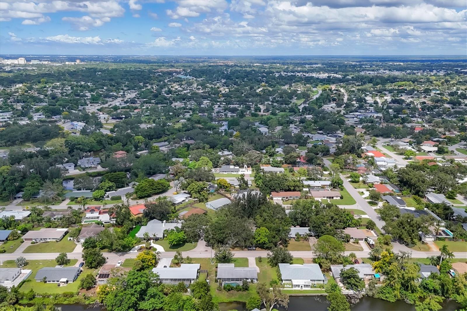 Image 38 of 47 For 2912 Pinecrest Way
