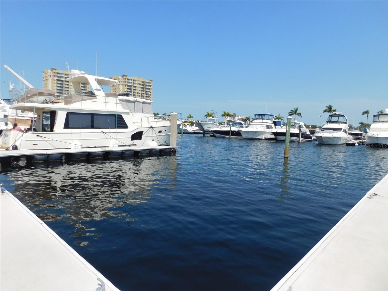 Image 44 of 59 For 102 Riviera Dunes Way S 77