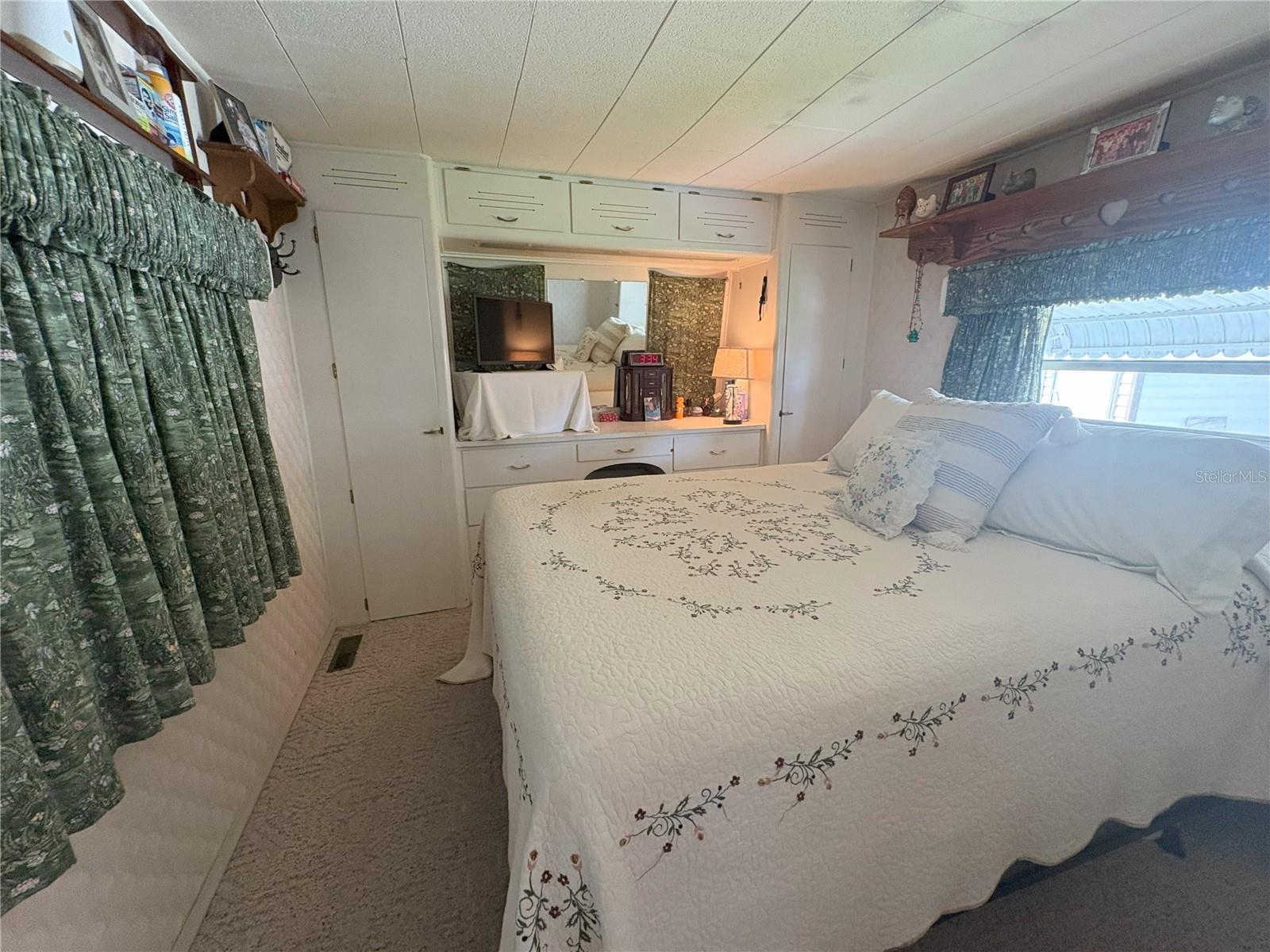 Image 13 of 17 For 905 51st Avenue Terrace W