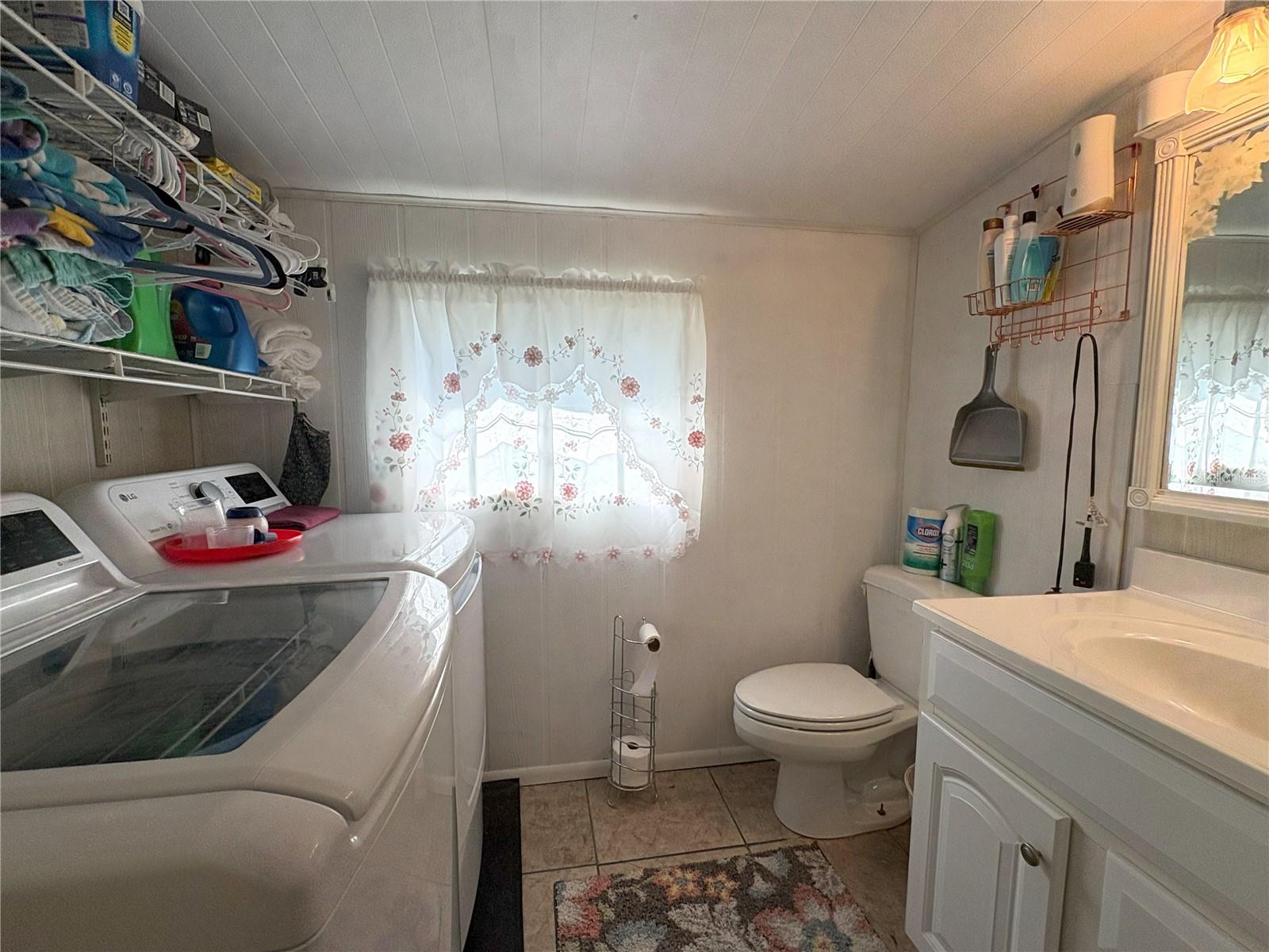 Image 4 of 17 For 905 51st Avenue Terrace W