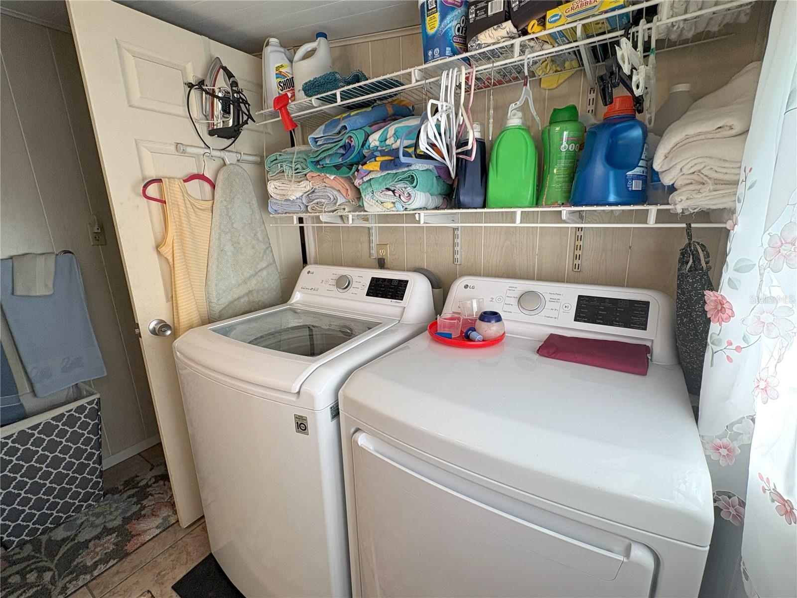 Image 5 of 17 For 905 51st Avenue Terrace W