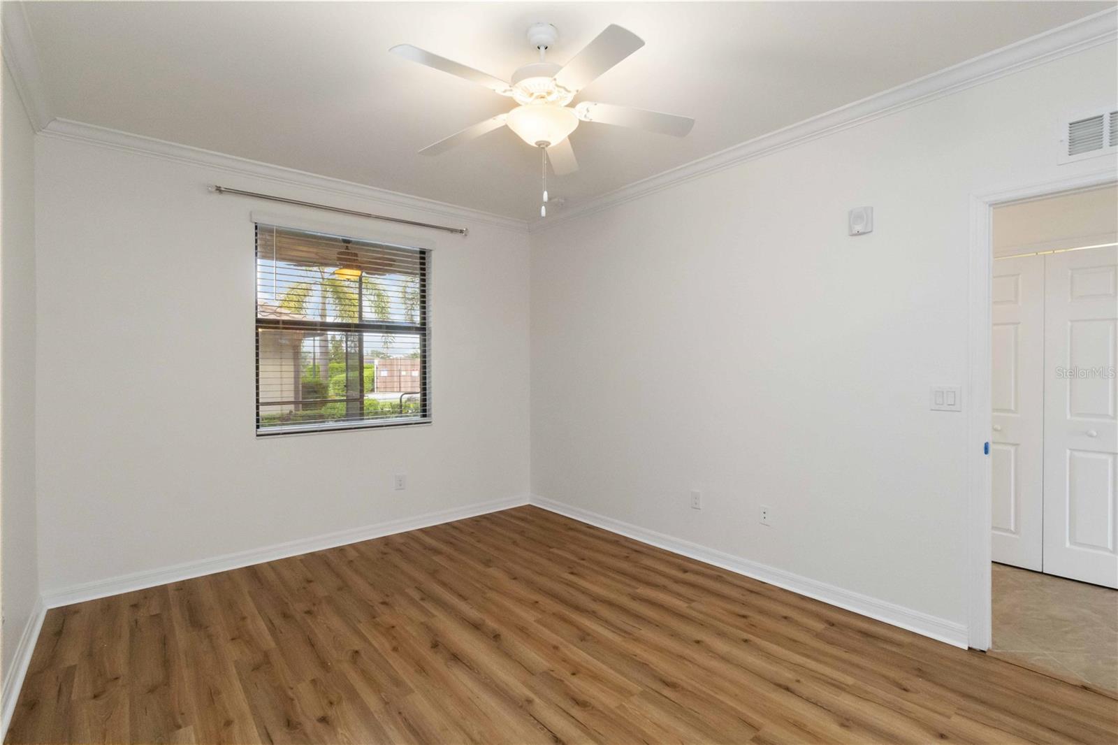 Image 14 of 42 For 5614 Palmer Circle 104