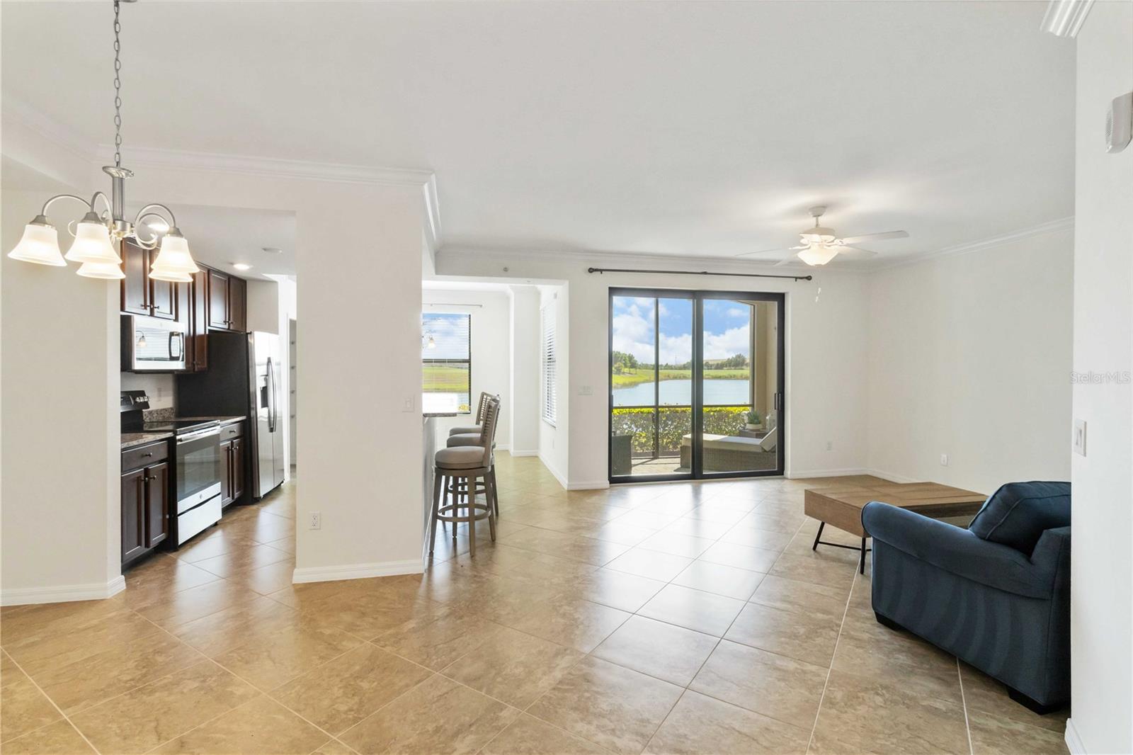 Image 4 of 42 For 5614 Palmer Circle 104