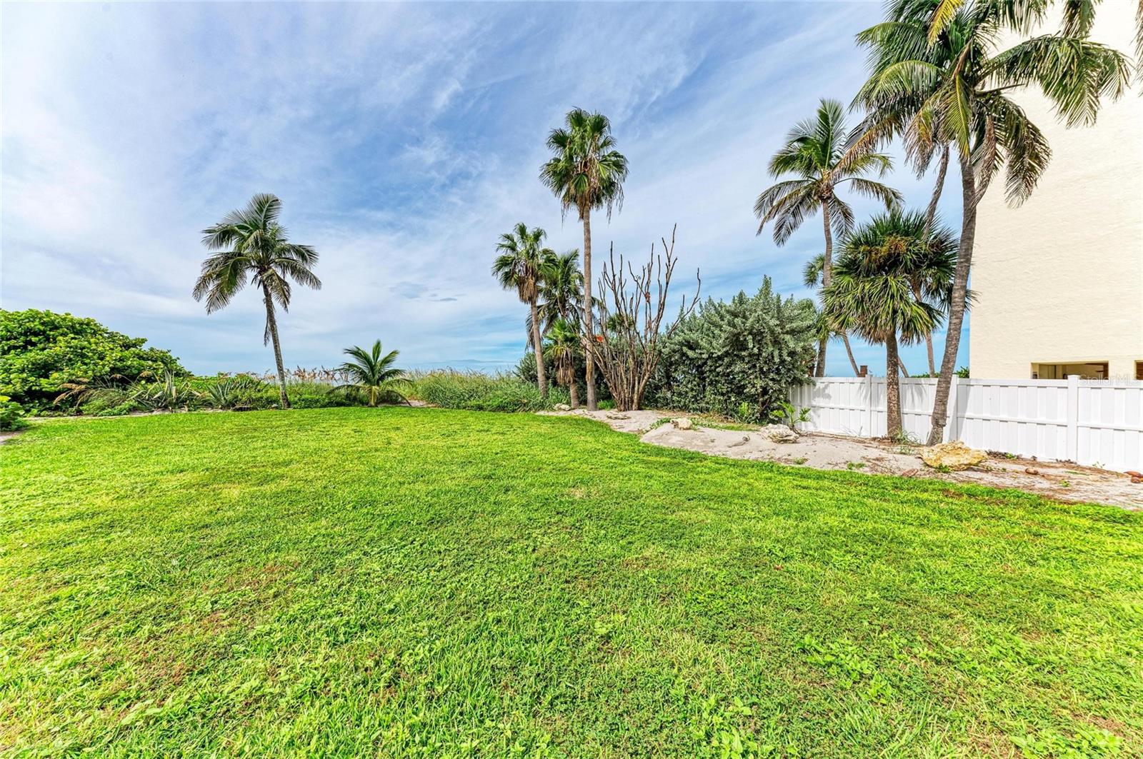 Image 15 of 82 For 4473 Gulf Of Mexico Drive 4473