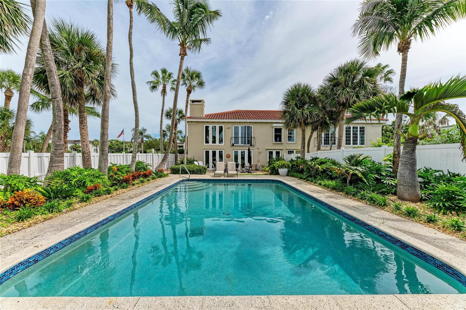 Image 3 of 82 For 4473 Gulf Of Mexico Drive 4473