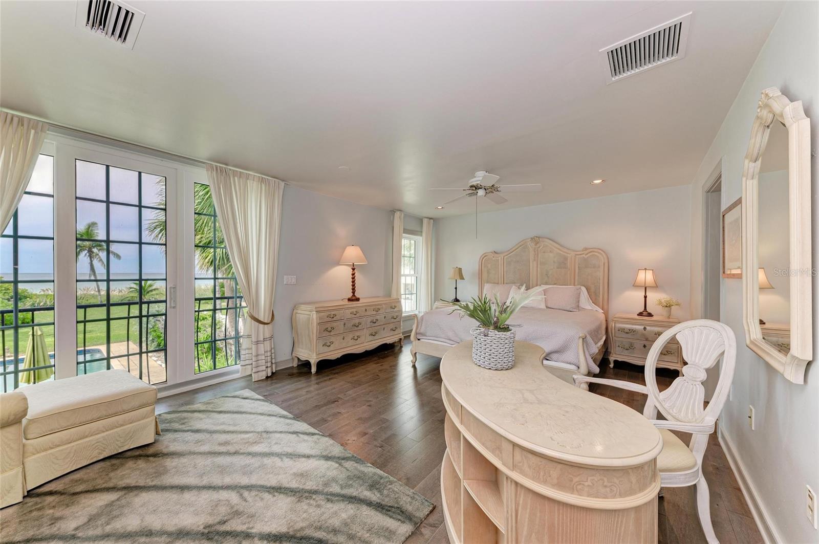 Image 31 of 82 For 4473 Gulf Of Mexico Drive 4473