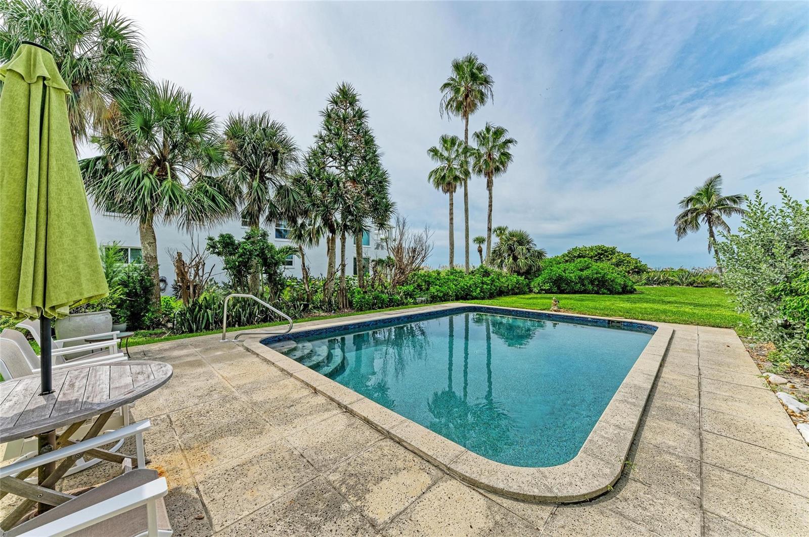 Image 38 of 82 For 4473 Gulf Of Mexico Drive 4473