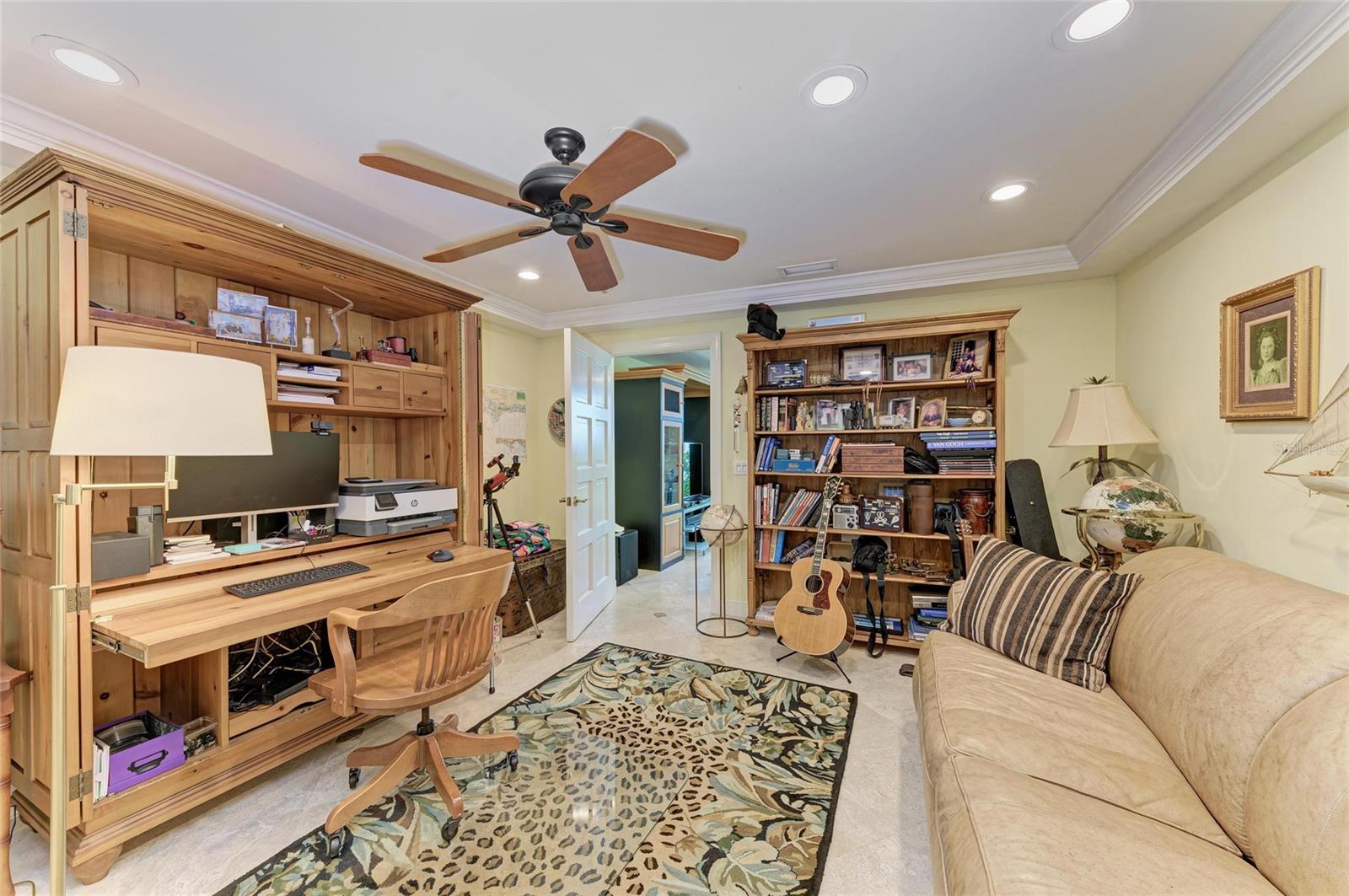 Image 57 of 82 For 4473 Gulf Of Mexico Drive 4473
