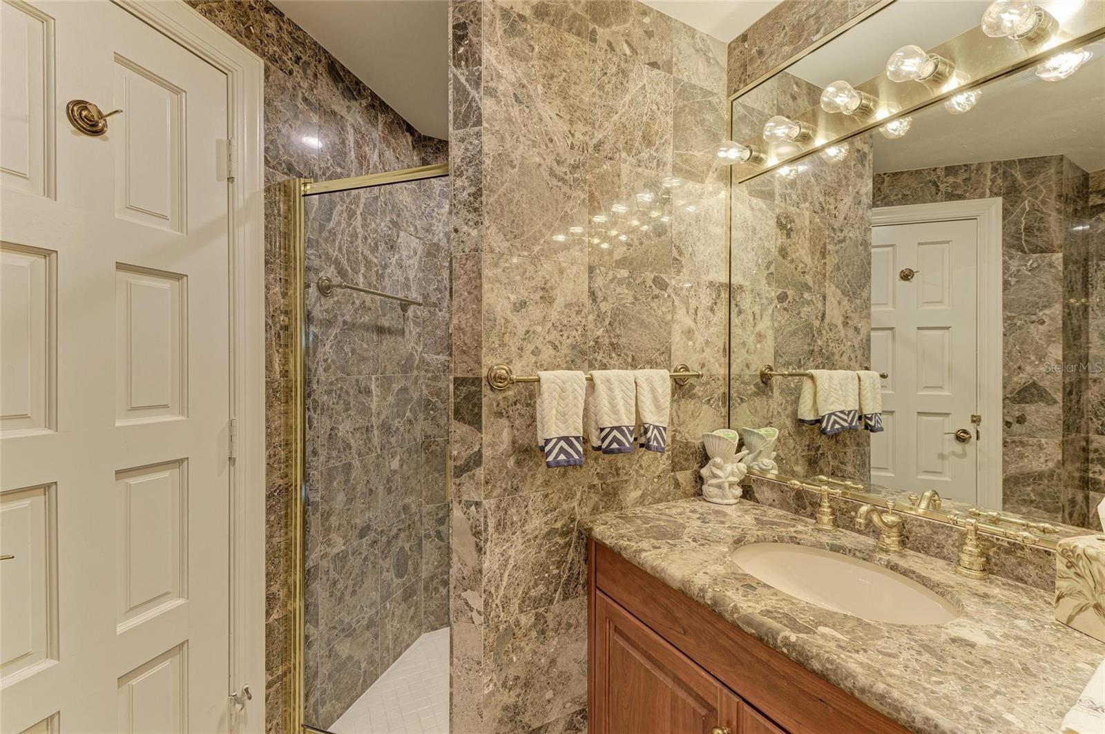 Image 67 of 82 For 4473 Gulf Of Mexico Drive 4473