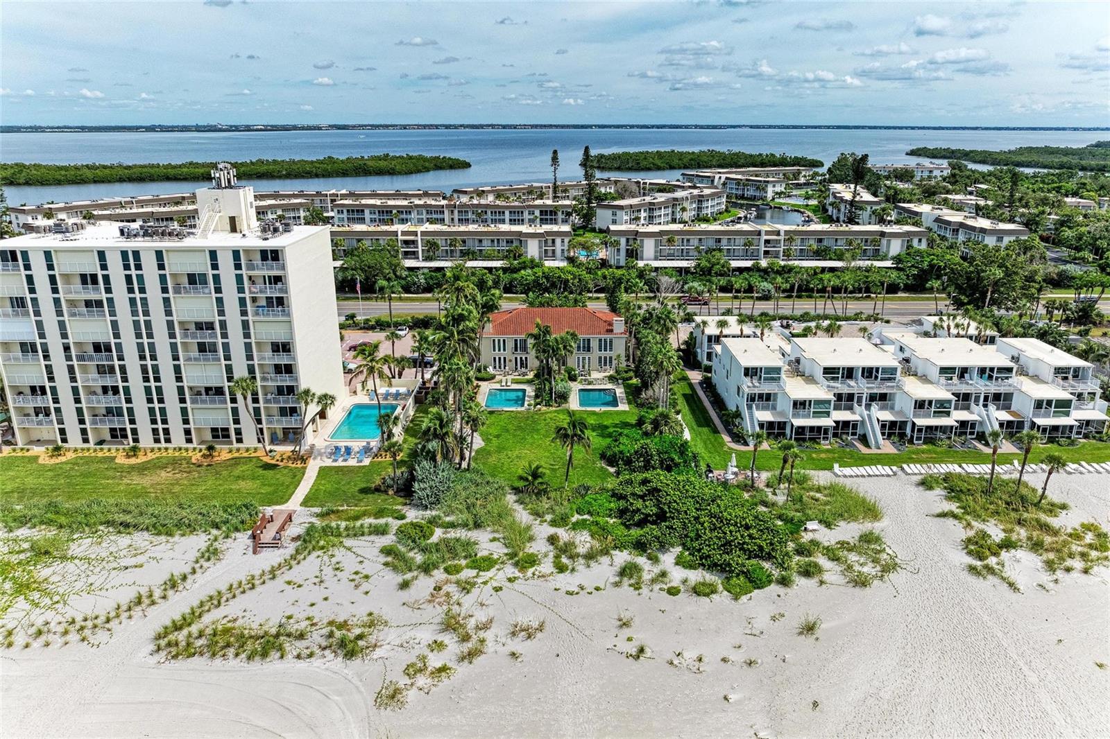 Image 9 of 82 For 4473 Gulf Of Mexico Drive 4473