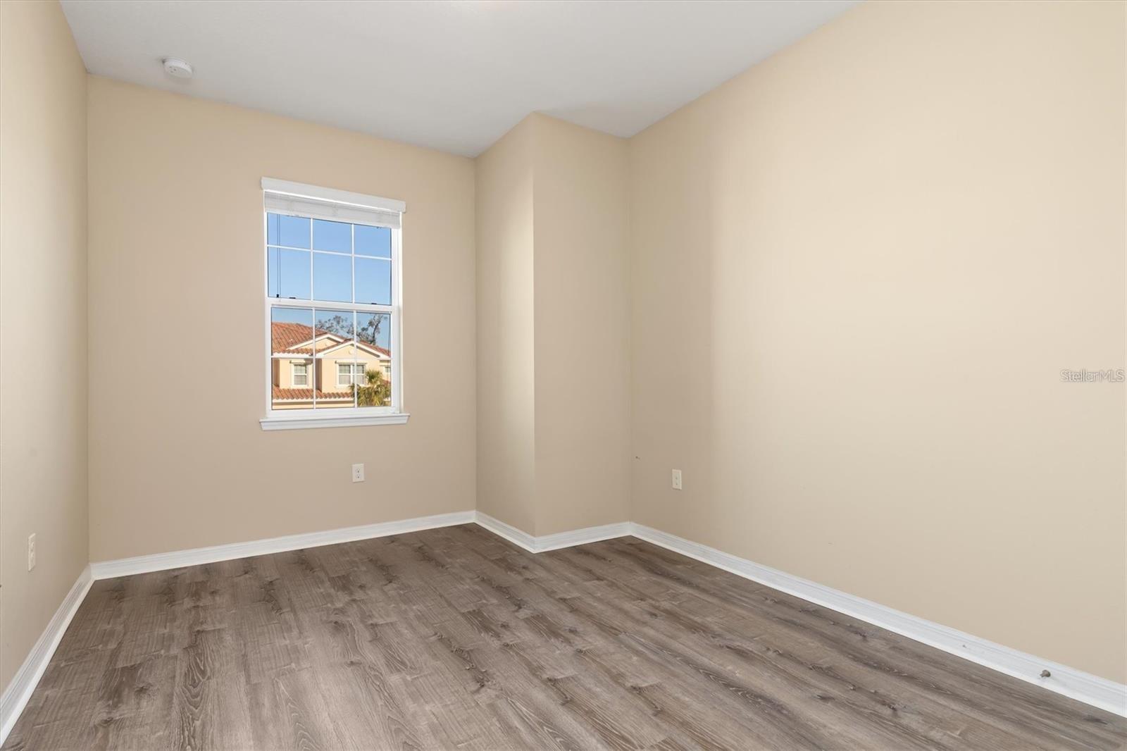 Image 22 of 56 For 8323 Enclave Way 104