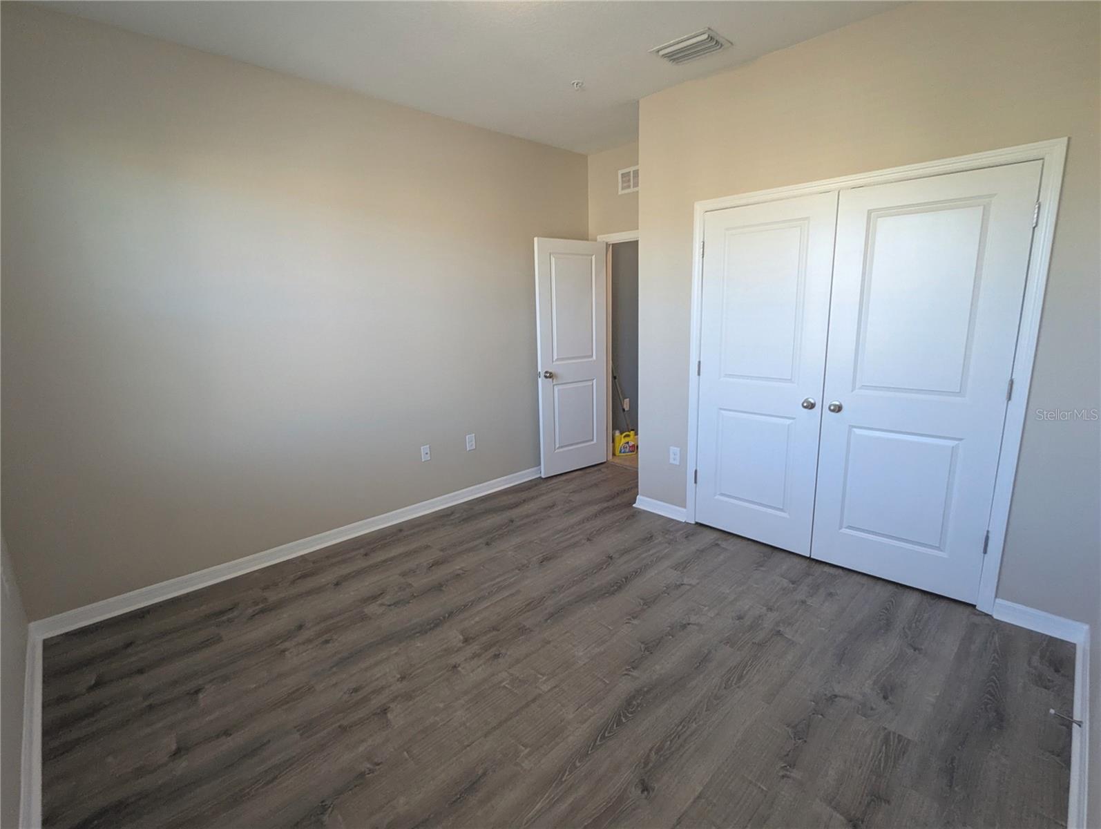 Image 25 of 56 For 8323 Enclave Way 104