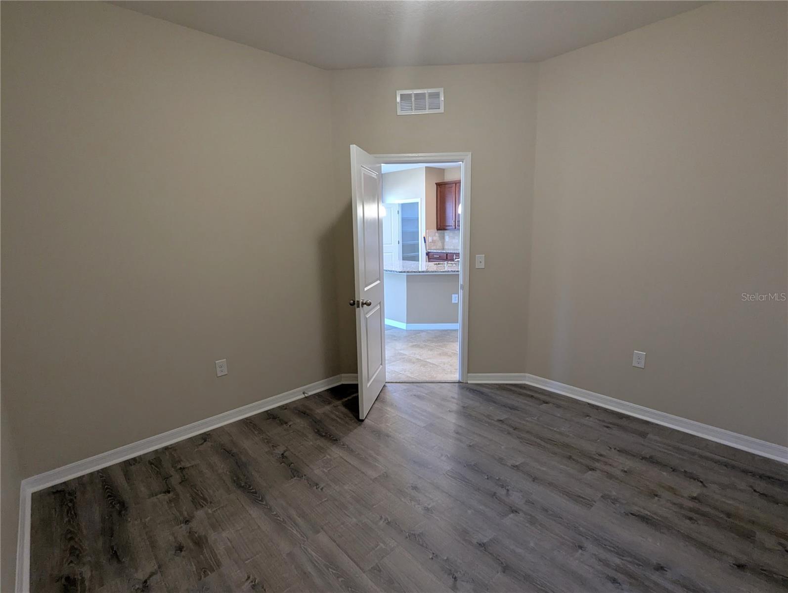 Image 27 of 56 For 8323 Enclave Way 104