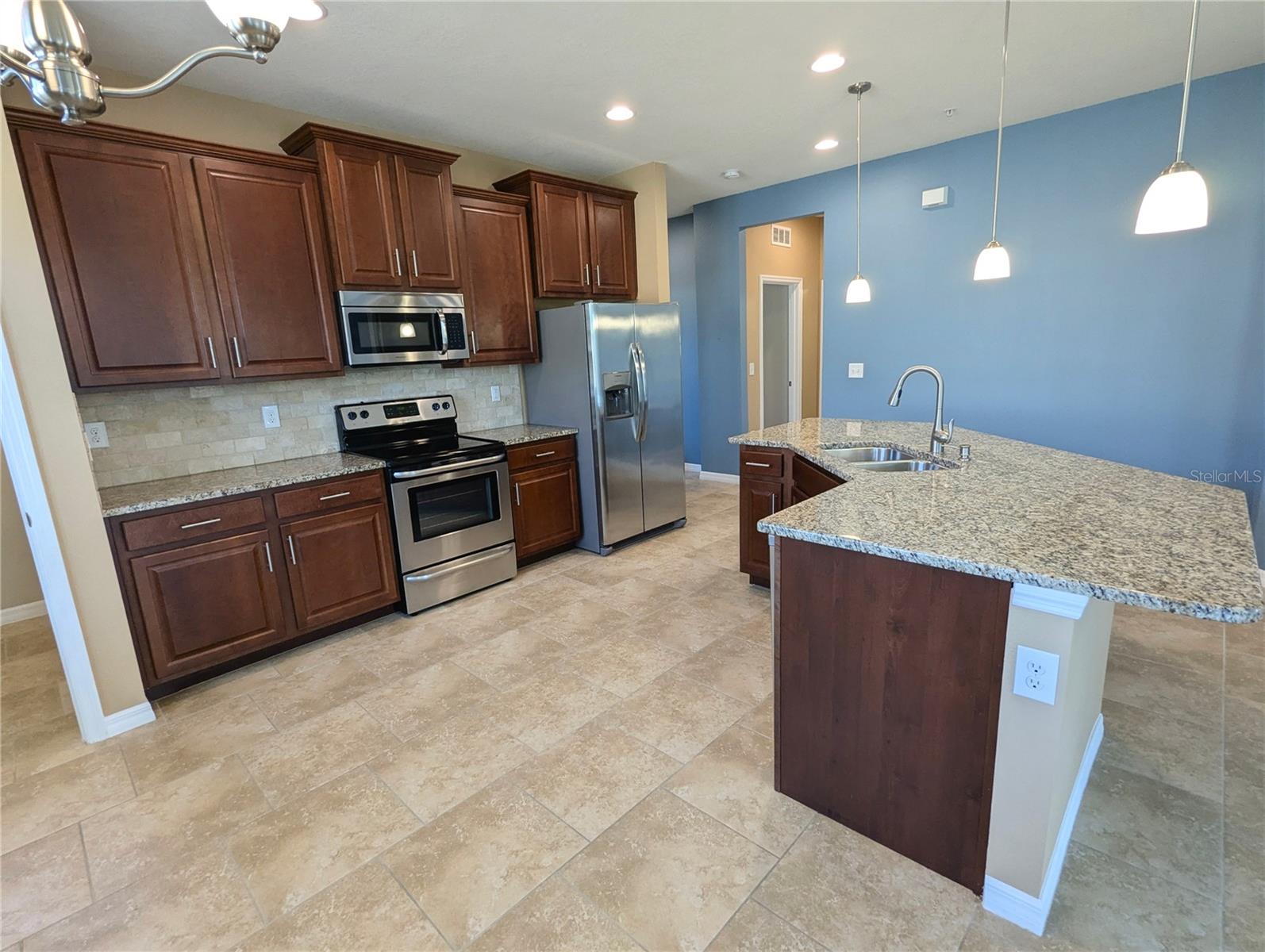 Image 6 of 56 For 8323 Enclave Way 104
